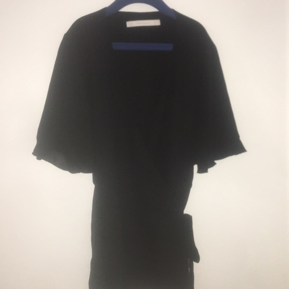 V-Neck wrap blouse - Picture 1 of 4